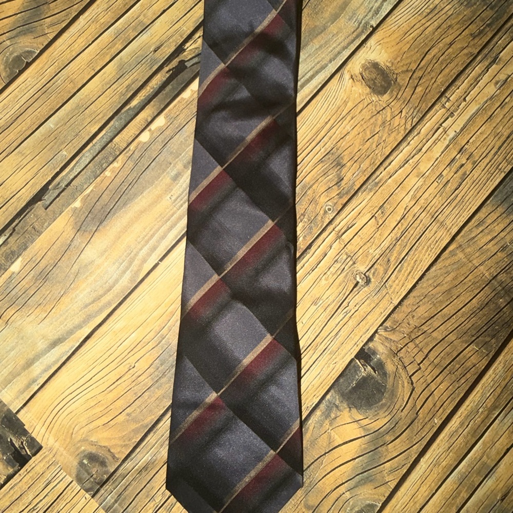 Kenneth‎ Cole Black and Red Checkered Tie